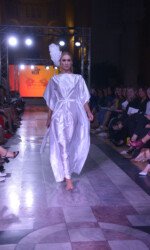 Saraden Designs Belfast Fashion Week SS19 - Model Aimee Boyle - Photo credit Trazanne Saraden Designs Belfast Fashion Week SS19