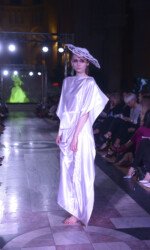 Saraden Designs Belfast Fashion Week SS19 - Model Philippa- Photo credit Trazanne Saraden Designs Belfast Fashion Week SS19