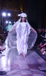 Saraden Designs Belfast Fashion Week SS19 - Model Rebecca Mcguire- Photo credit Trazanne Saraden Designs Belfast Fashion Week SS19