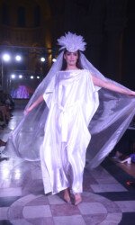 Saraden Designs Belfast Fashion Week SS19 - Model Rebecca Mcguire- Photo credit Trazanne Saraden Designs Belfast Fashion Week SS19