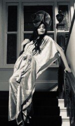 Irish Milliner Saraden Designs Millinery Designs during Leicester Fashion Week 10th November 2019 | Photographer Sarah O' Rourke Irish Milliner Saraden Designs Millinery Designs during Leicester Fashion Week 10th November 2019 | Photographer Sarah O' Rourke