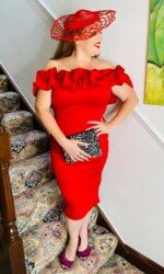 Sarah O' Rourke wearing Saraden Designs Millinery - Irish Milliner - Award Winning Milliner - Ladies Day - Racing Style Sarah O' Rourke wearing Saraden Designs Millinery - Irish Milliner - Award Winning Milliner - Ladies Day - Racing Style