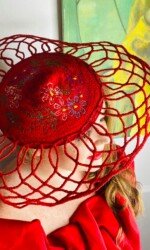 Sarah O' Rourke wearing Saraden Designs Millinery - Irish Milliner - Award Winning Milliner - Ladies Day - Racing Style Sarah O' Rourke wearing Saraden Designs Millinery - Irish Milliner - Award Winning Milliner - Ladies Day - Racing Style